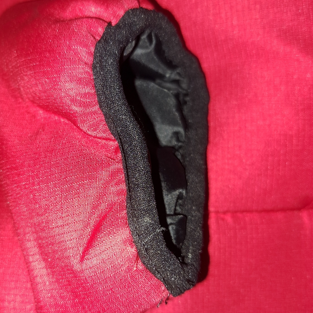 Red Jacket - Picture 4 of 5